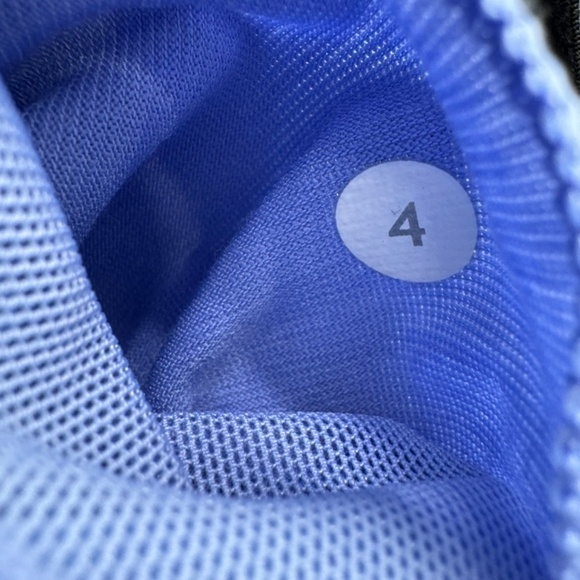 1042 lululemon All Sport Support Tank  - Size 4 - Lullaby Blue / Black - W1J88S - Picture 10 of 15